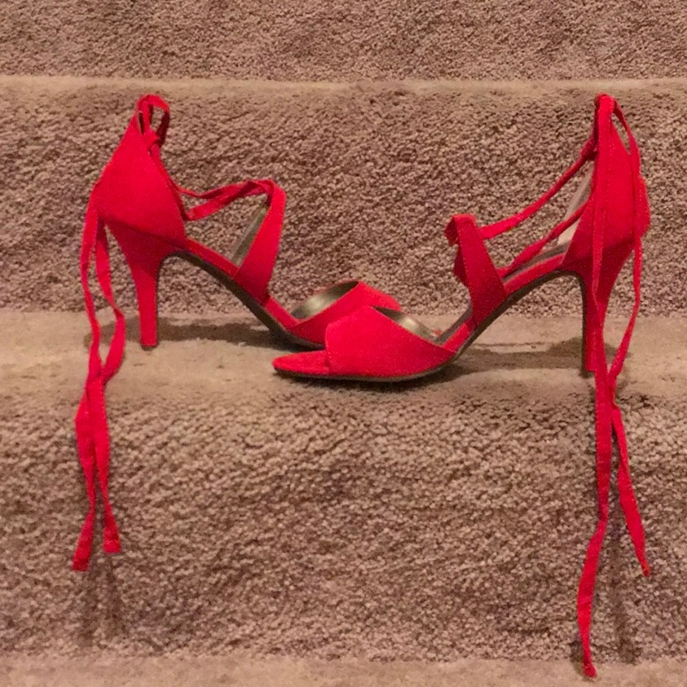Brand new ankle tie heels